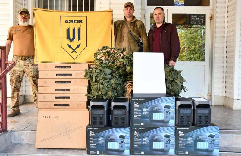 Передача 10 зарядних станцій EcoFlow та комплектів Starlink бригаді Азов від Макарівської громади